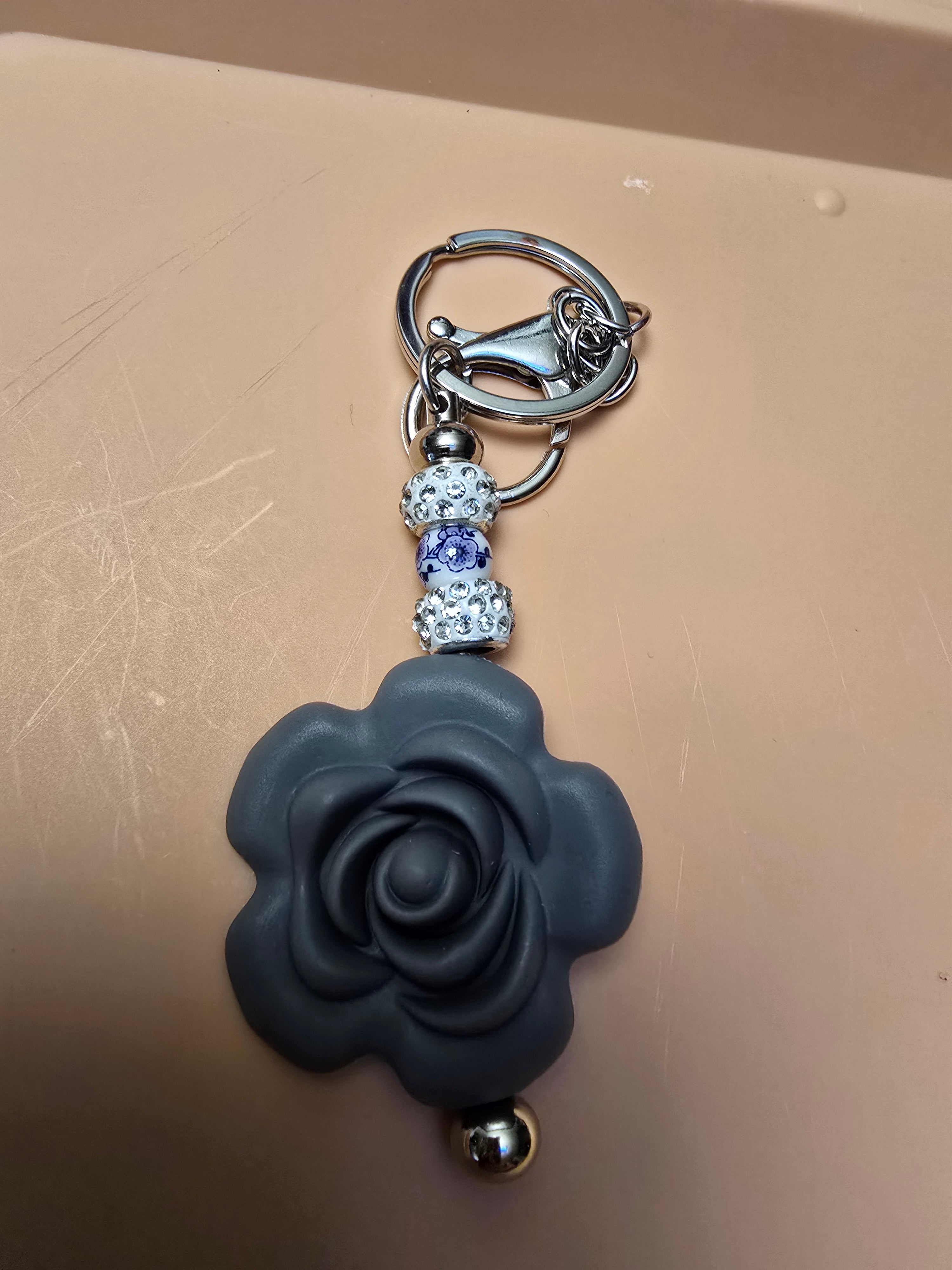 Large Grey rose keychain